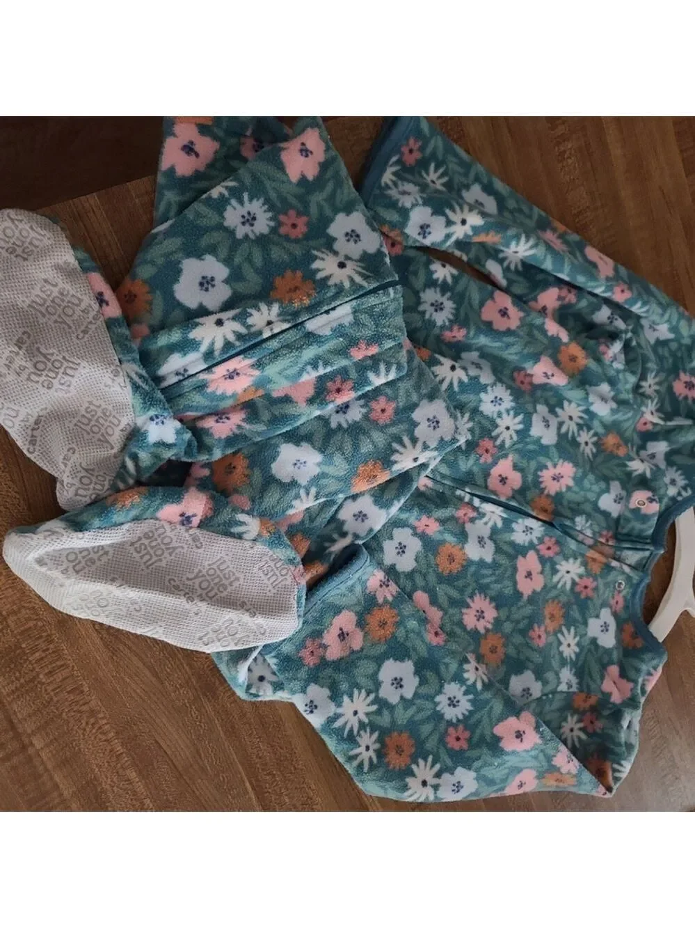 Carter's 5T Footed Pajamas NWOT